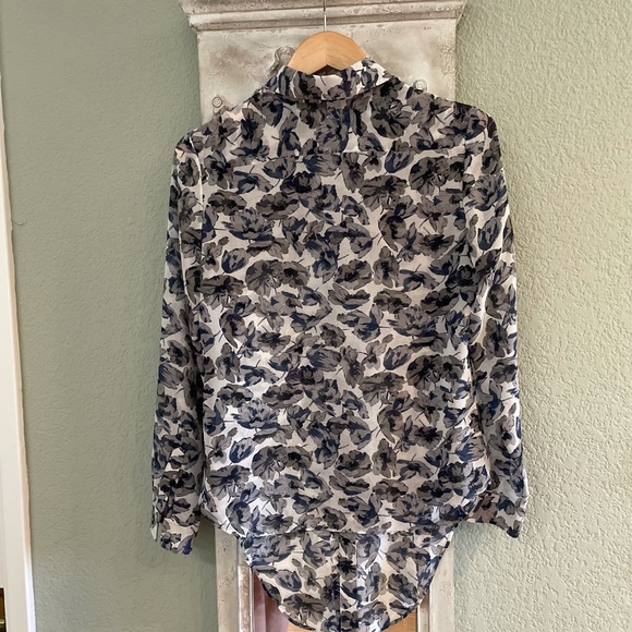 DONATED - Floral Banana Republic Shirt - Picture 7 of 8